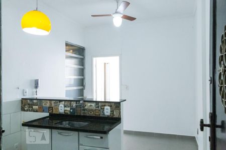 Entrada - Sala - Cozinha de apartamento para alugar com 1 quarto, 32m² em Botafogo, Rio de Janeiro
