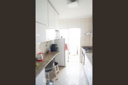 Apartamento à venda com 67m², 2 quartos e 1 vagaCozinha 