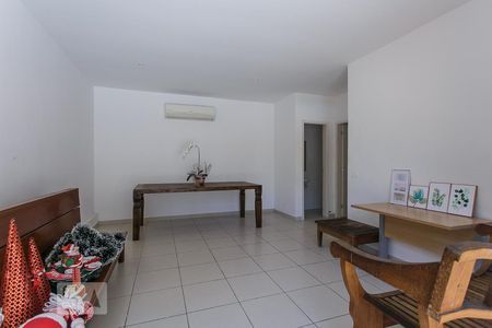 Apartamento à venda com 89m², 3 quartos e 2 vagasSalão de festas