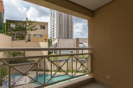 Sala (varanda) de apartamento para alugar com 1 quarto, 58m² em Jardim Ampliação, São Paulo