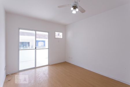 Casa de condomínio para alugar com 240m², 4 quartos e 1 vagaSuíte