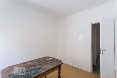 Casa de condomínio para alugar com 240m², 4 quartos e 1 vagaQuarto