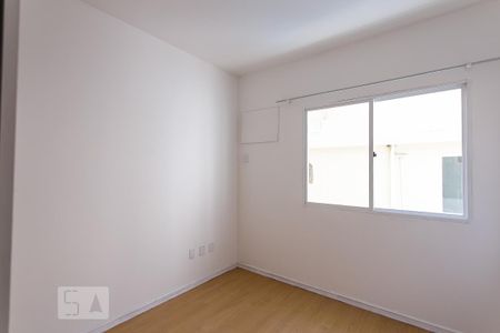 Casa de condomínio para alugar com 240m², 4 quartos e 1 vagaQuarto