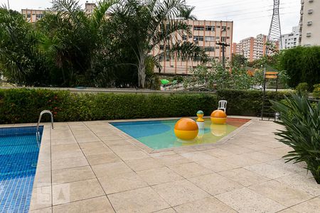 Apartamento para alugar com 66m², 2 quartos e 1 vaga Apartamento para alugar com 66m², 2 quartos e 1 vagaPiscina
