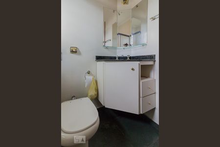 Casa à venda com 180m², 3 quartos e 4 vagasSuite do Quarto 03