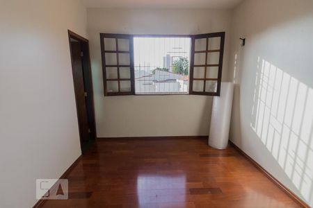 Quarto 01 com Suite de casa à venda com 3 quartos, 180m² em Campestre, Santo André