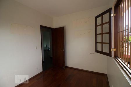 Casa à venda com 180m², 3 quartos e 4 vagasQuarto 02