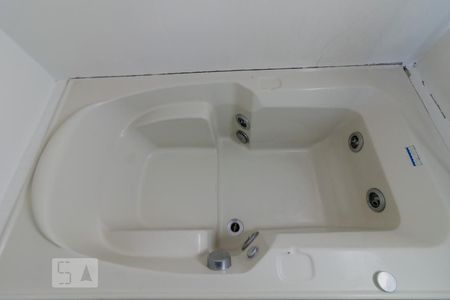 Casa à venda com 180m², 3 quartos e 4 vagasDetalhe da Suite do Quarto 03