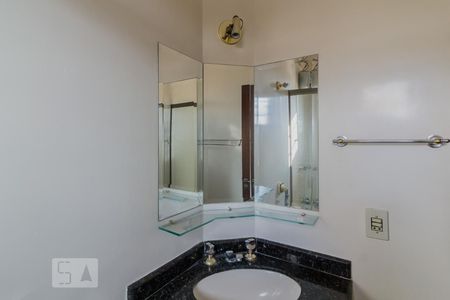 Casa à venda com 180m², 3 quartos e 4 vagasSuite do Quarto 03