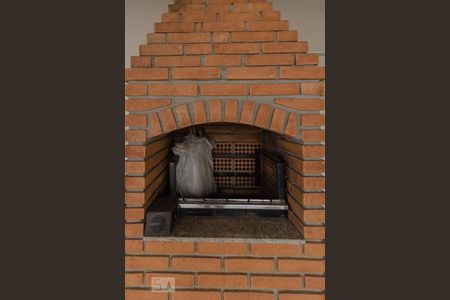 Casa à venda com 180m², 3 quartos e 4 vagasChurrasqueira