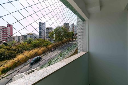 Sacada de apartamento para alugar com 2 quartos, 65m² em Ouro Preto, Belo Horizonte