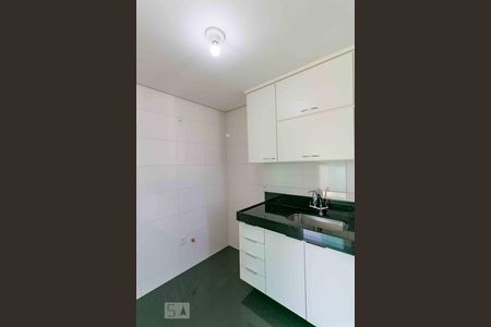 Apartamento para alugar com 65m², 2 quartos e 2 vagasCozinha