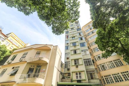 Apartamento à venda com 60m², 1 quarto e sem vagaFachada