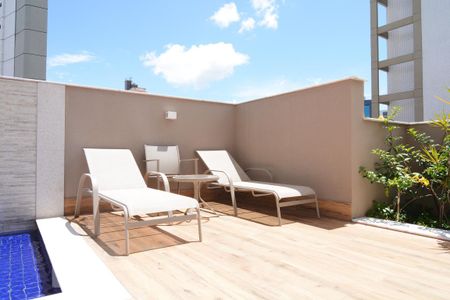 Apartamento para alugar com 72m², 2 quartos e 2 vagasPiscina