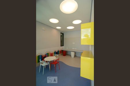 Apartamento para alugar com 72m², 2 quartos e 2 vagasEspaço Kids