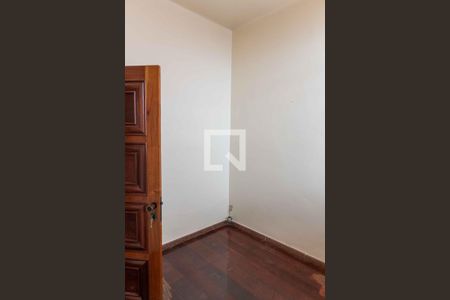 Casa à venda com 300m², 5 quartos e 2 vagasQuarto 3