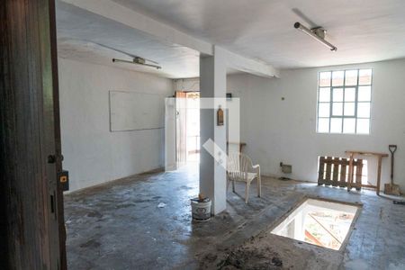 Casa à venda com 300m², 5 quartos e 2 vagasGaragem