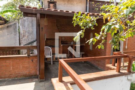 Casa à venda com 300m², 5 quartos e 2 vagasChurrasqueira