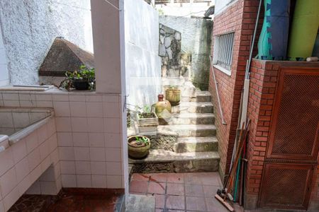 Casa à venda com 300m², 5 quartos e 2 vagasÁrea de Serviço