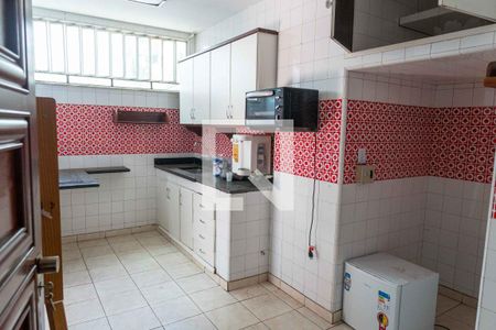 Casa à venda com 300m², 5 quartos e 2 vagasCozinha