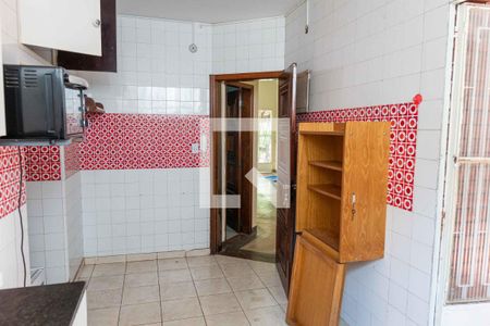 Casa à venda com 300m², 5 quartos e 2 vagasCozinha