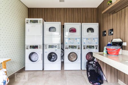 Studio para alugar com 30m², 1 quarto e 1 vagaLavanderia