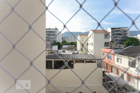 Vista sala de apartamento para alugar com 2 quartos, 60m² em Maracanã, Rio de Janeiro
