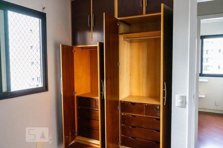 Quarto de apartamento para alugar com 2 quartos, 65m² em Chácara Inglesa, São Paulo