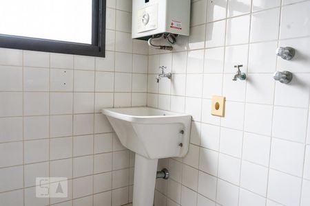 Área de Serviço de apartamento para alugar com 2 quartos, 65m² em Chácara Inglesa, São Paulo