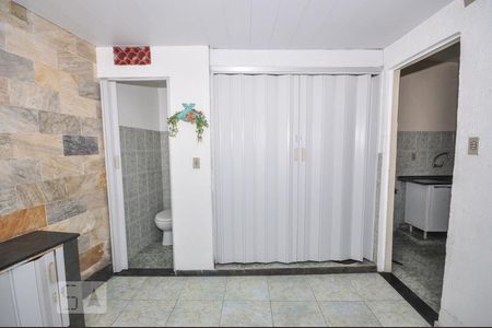 Casa de condomínio à venda com 66m², 2 quartos e 1 vagaÁrea de Serviço