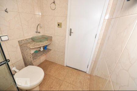 Casa de condomínio à venda com 66m², 2 quartos e 1 vagaBanheiro