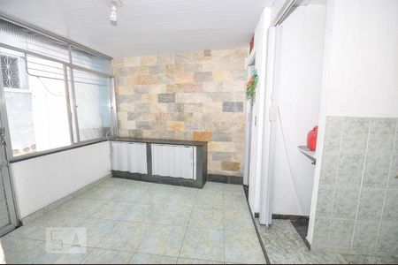 Casa de condomínio à venda com 66m², 2 quartos e 1 vagaÁrea de Serviço