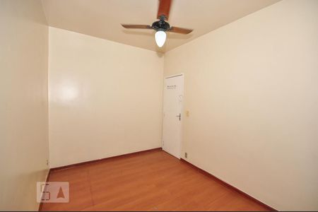 Casa de condomínio à venda com 66m², 2 quartos e 1 vagaQuarto 2