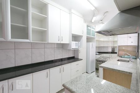 Apartamento para alugar com 202m², 4 quartos e 4 vagasCozinha 