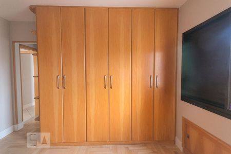 Apartamento para alugar com 202m², 4 quartos e 4 vagasSuíte 1 