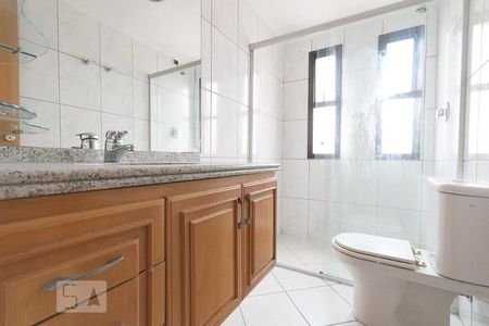 Apartamento para alugar com 202m², 4 quartos e 4 vagasBanheiro da suíte 2 