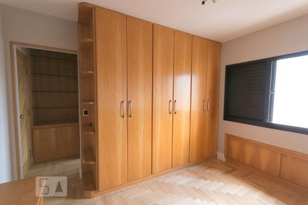 Apartamento para alugar com 202m², 4 quartos e 4 vagasSuíte 1 