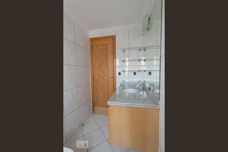 Apartamento para alugar com 202m², 4 quartos e 4 vagasBanheiro da suíte 1 