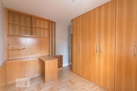 Apartamento para alugar com 202m², 4 quartos e 4 vagasSuíte 2 