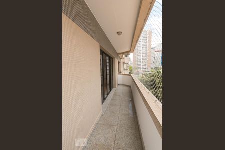 Varanda  de apartamento à venda com 4 quartos, 202m² em Vila Mariana, São Paulo