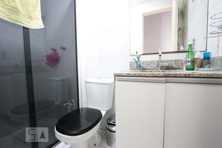 Banheiro de apartamento à venda com 2 quartos, 60m² em Jardim das Vertentes, São Paulo