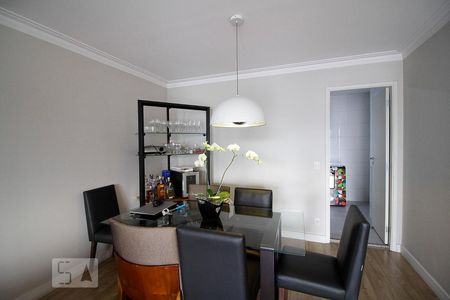 Apartamento para alugar com 94m², 2 quartos e 2 vagasSala