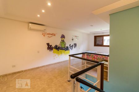Casa à venda com 1212m², 3 quartos e 5 vagasSuíte 2 (piso superior)