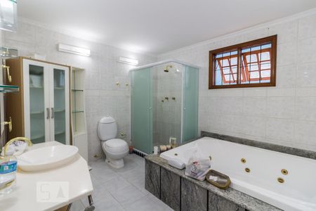 Casa à venda com 1212m², 3 quartos e 5 vagasBanheiro da suíte principal