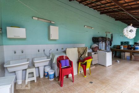 Casa à venda com 1212m², 3 quartos e 5 vagasÁrea externa