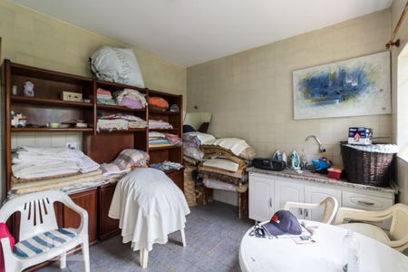 Casa à venda com 1212m², 3 quartos e 5 vagasCasa dos fundos