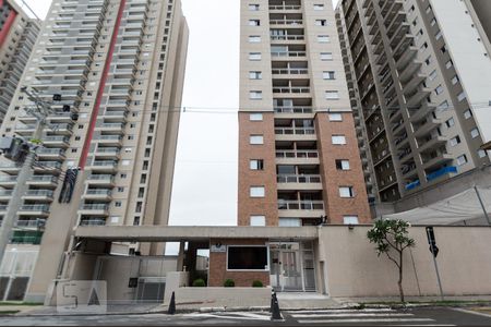Apartamento à venda com 68m², 2 quartos e 1 vaga Apartamento à venda com 68m², 2 quartos e 1 vagaFachada