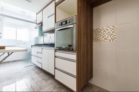 Apartamento à venda com 68m², 2 quartos e 1 vaga Apartamento à venda com 68m², 2 quartos e 1 vagaCozinha