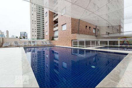 Apartamento à venda com 68m², 2 quartos e 1 vaga Apartamento à venda com 68m², 2 quartos e 1 vagaPiscina