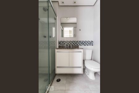 Apartamento à venda com 68m², 2 quartos e 1 vaga Apartamento à venda com 68m², 2 quartos e 1 vagaBanheiro da suíte